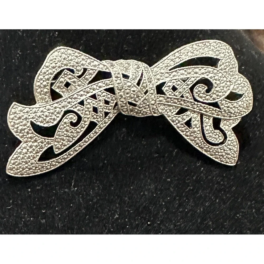 Vintage Silver Tone Bow Brooch Clear Rhinestones Filigree Ribbon Large Statement